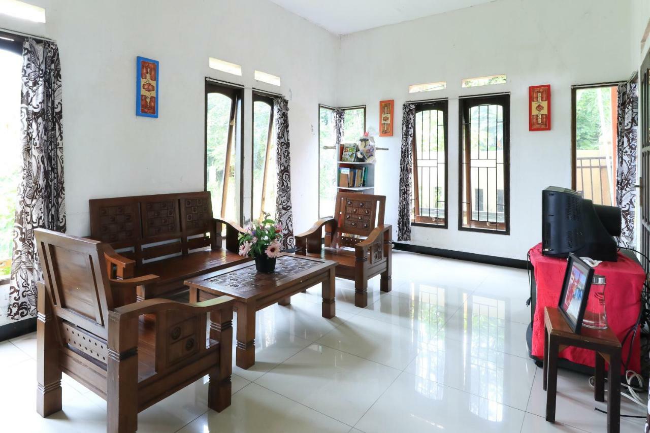 Sentosa76 Guest House Balikpapan  Exterior foto